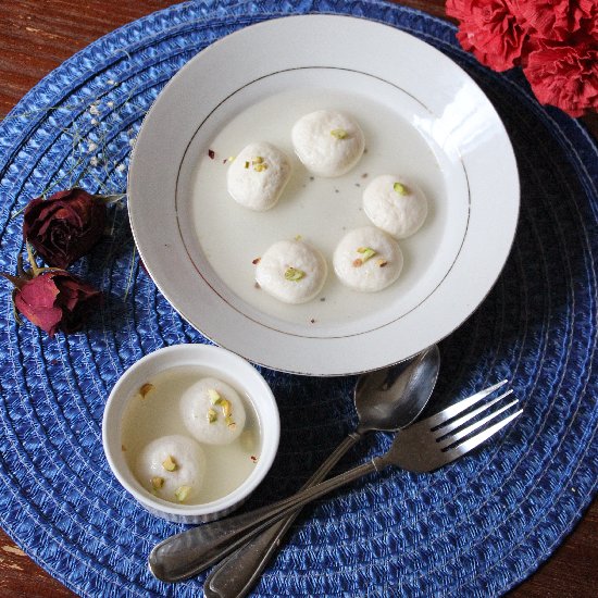 Rasagulla/ Cottage Cheese Dumplings