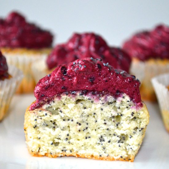 Poppy Seed Cupcakes with Blueberry