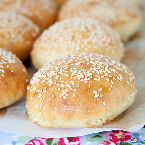 Easy Hamburger Buns