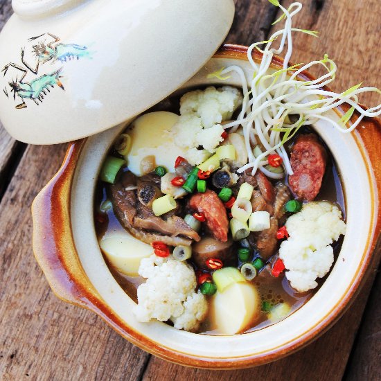 Chinese Claypot Chicken Tofu Hoisom