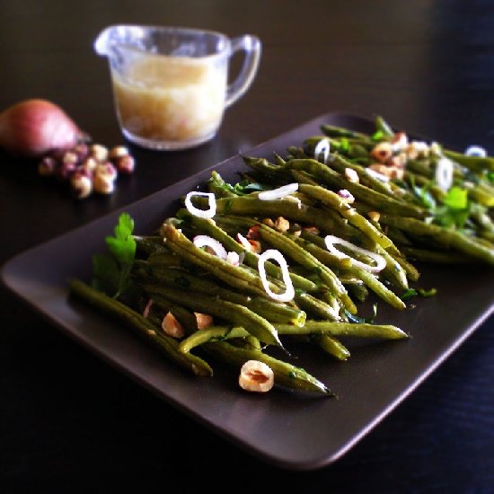 Roast Green Beans With Hazelnuts