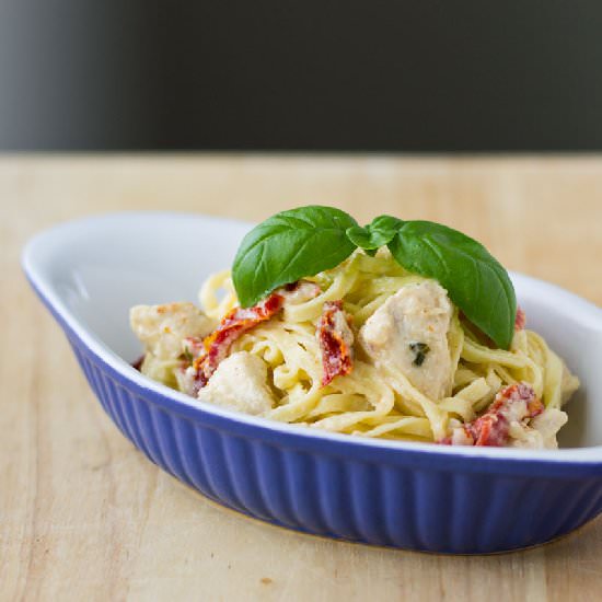 Sun-Dried Tomato and Basil Pasta