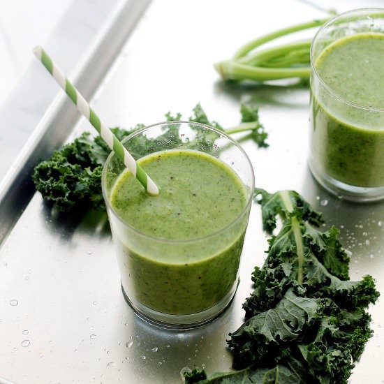 Banana, Kiwi and Kale Smoothie