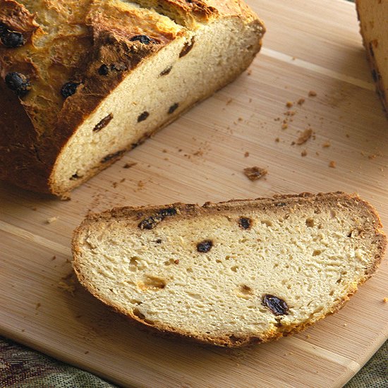 Soda Bread with Raisins