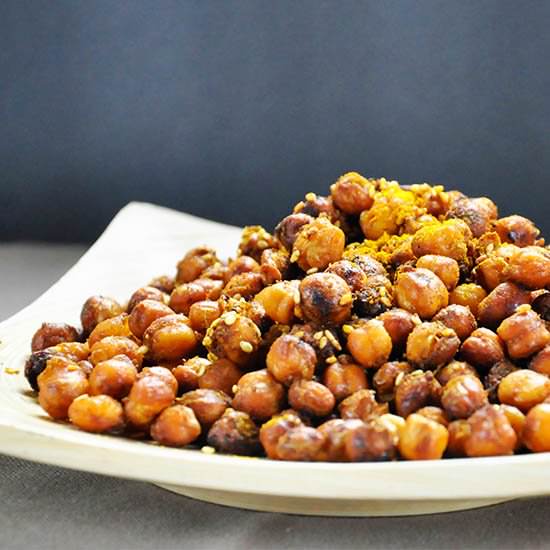 Spicy Oven-Roasted Chickpeas Snack