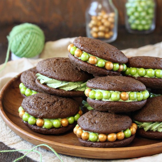 Mint Chocolate Chip Whoopie Pies