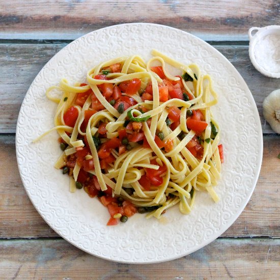 Pasta with Tomatoes and Lemon