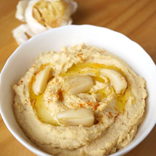 Roasted Garlic Hummus