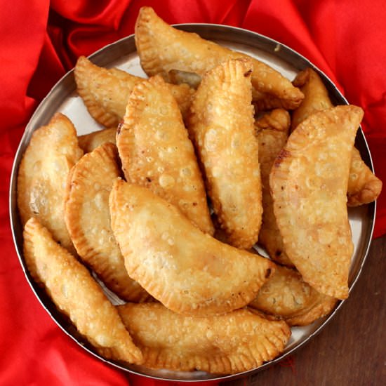 Gujiya