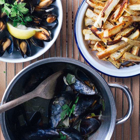 Mussels & Baked Parsnip Fries