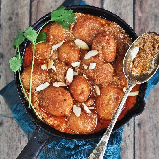 Dum Aloo (India Potato Curry)