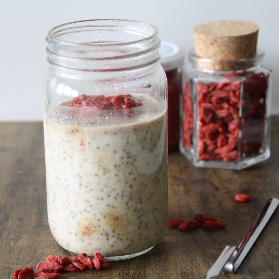 Gojiberry Overnight Oats