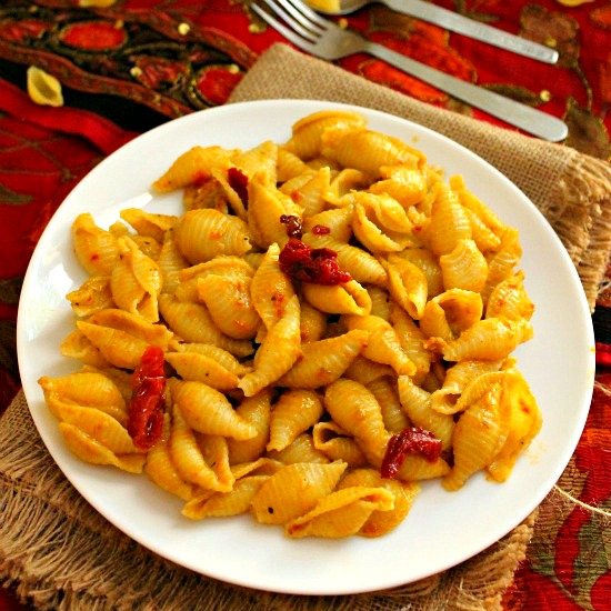 Pasta with Sundried Tomatoes