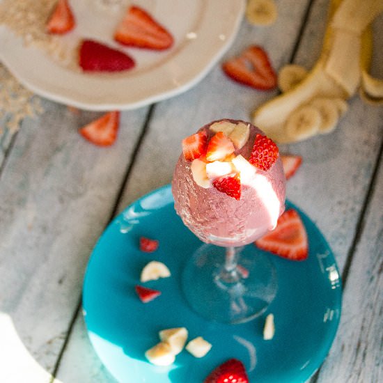 Strawberry Banana Morning Smoothie