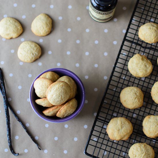 Homemade Vanilla Wafers