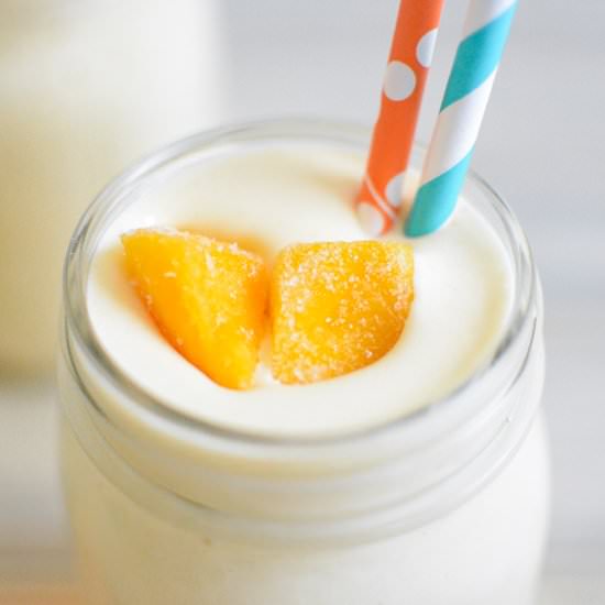 Skinny Mango and Cream Smoothies