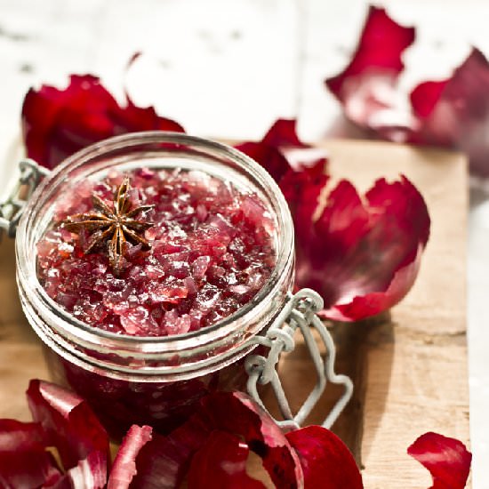 Red onion jam with aniseed