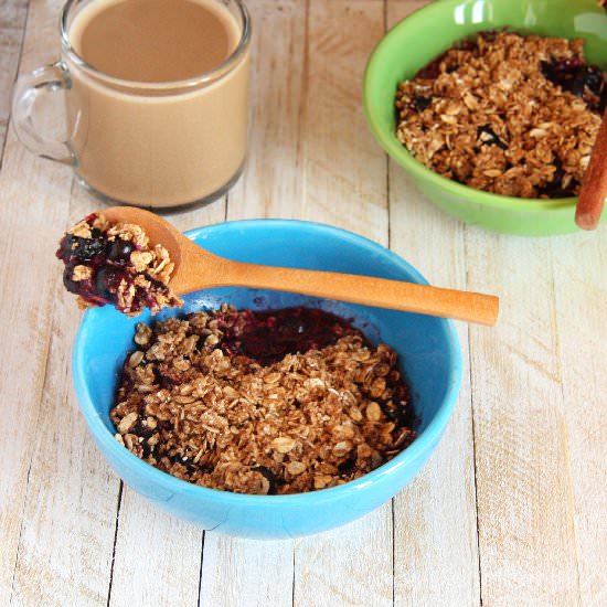 Microwave Breakfast Berry Crumble