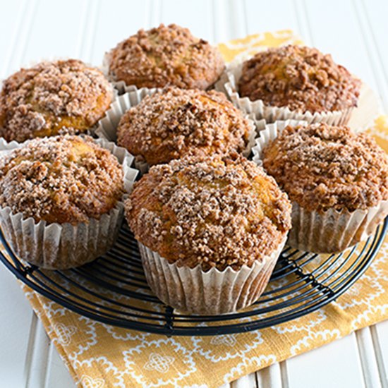 Banana Muffins with streusel toppin