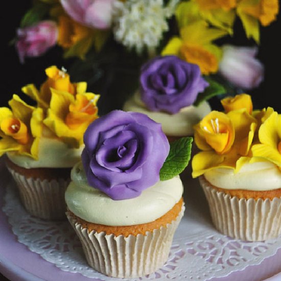 Daffodil & Rose Adorned Cupcakes