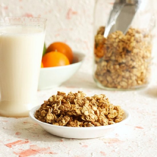 Apple Cinnamon Granola