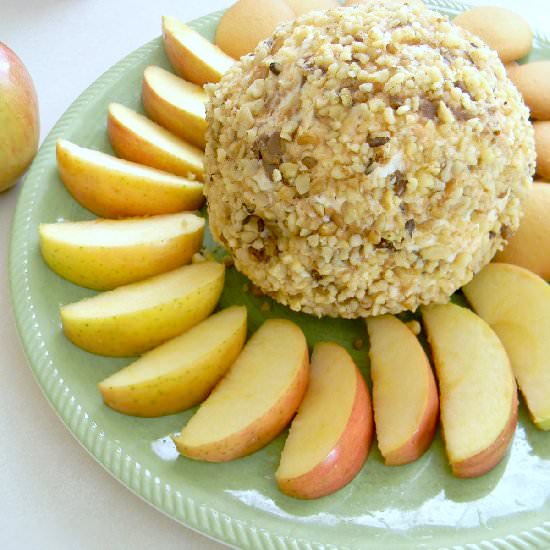 Peanut Butter Cup Sweet Cheese Ball