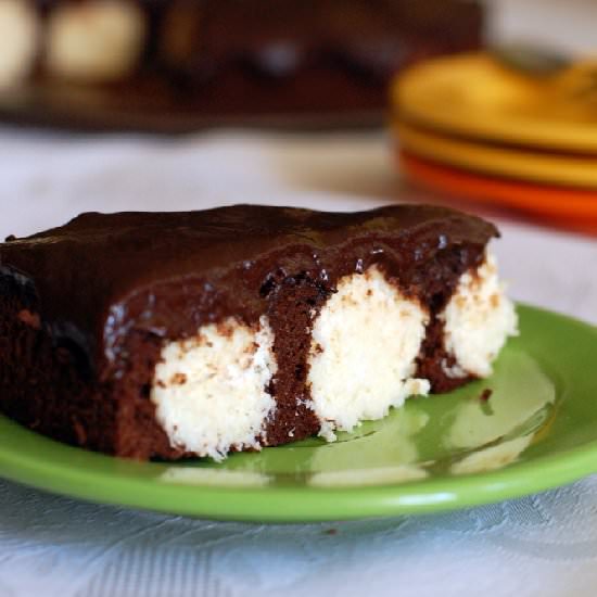 Ricotta-coconut chocolate cake