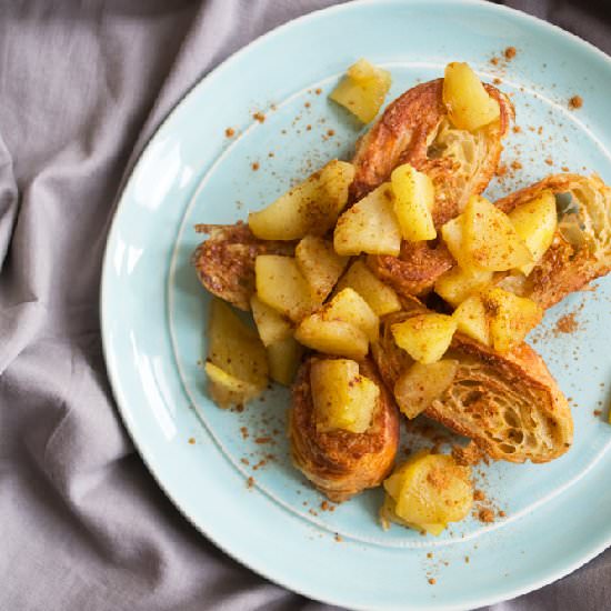 French Toast w/ Caramelised Apple