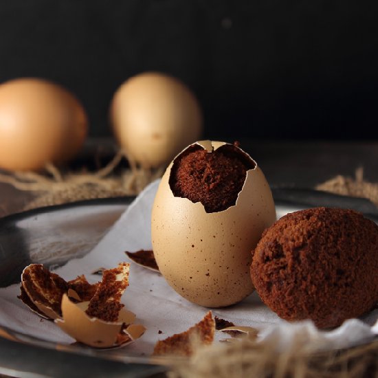 Brownie Baked in an Eggshell