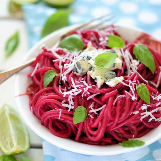 Spaghetti with Pesto Beet