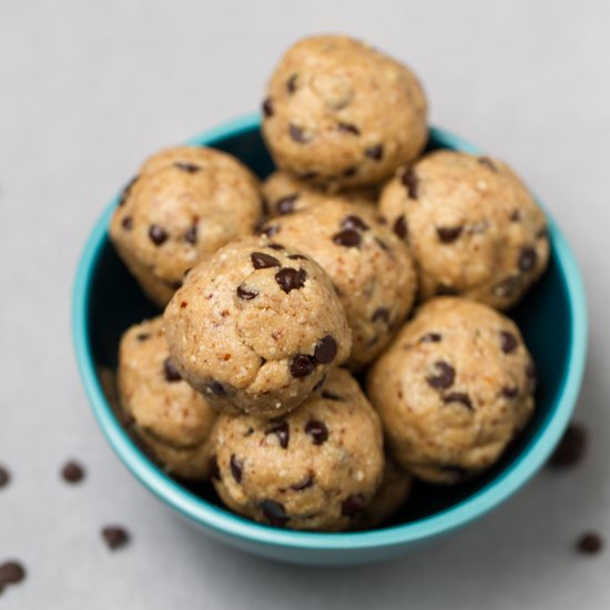 PB ChocolateChip Cookie Dough Bites