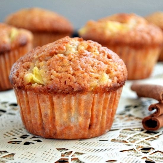 Apples and Cinnamon Muffins