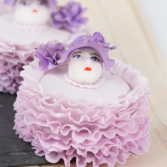 Mini Bonnet Frill Cake