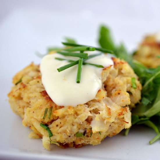 Crab Cakes with Lemon Aioli