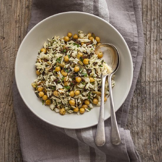 Spicy salad of wild rice