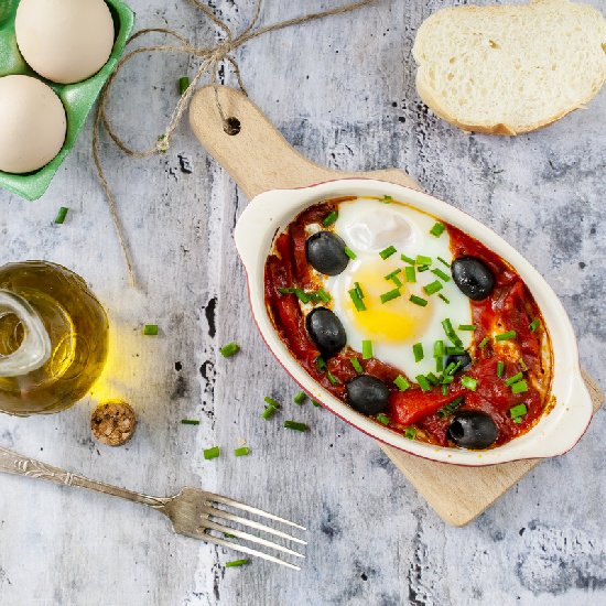 Spanish-style Baked Eggs