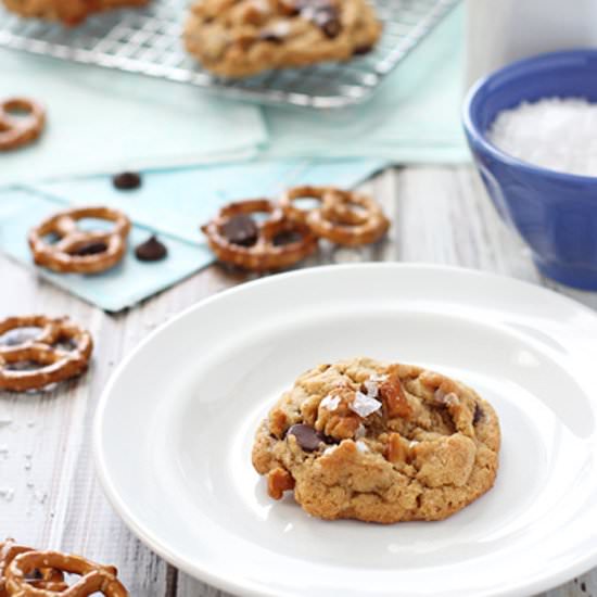 Peanut butter pretzel cookies