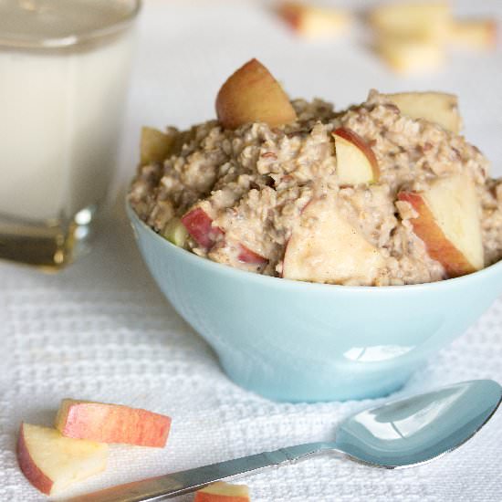 Creamy Apple Oatmeal