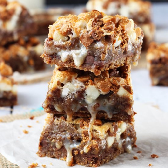 Oatmeal Cream Pie Gooey Bars