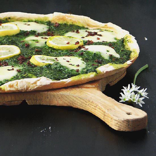 Wild garlic and lemon pizza