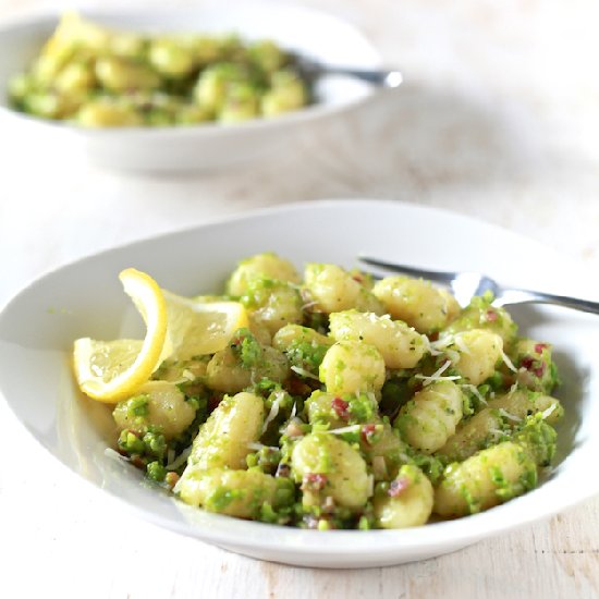 Sweet Pea Pesto & Pancetta Gnocchi