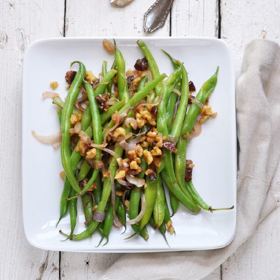 Green Beans with Dates and Walnuts