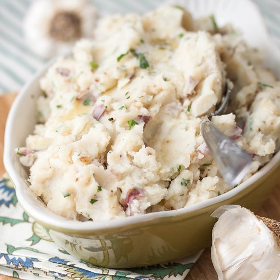 Roasted Garlic Smashed Potatoes