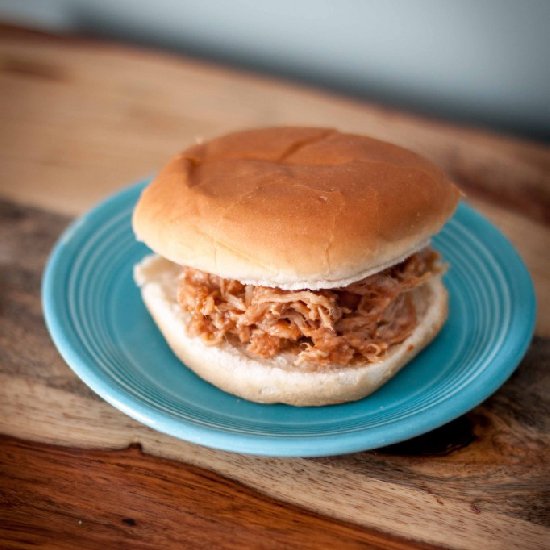 Simple Crock Pot BBQ Sandwiches