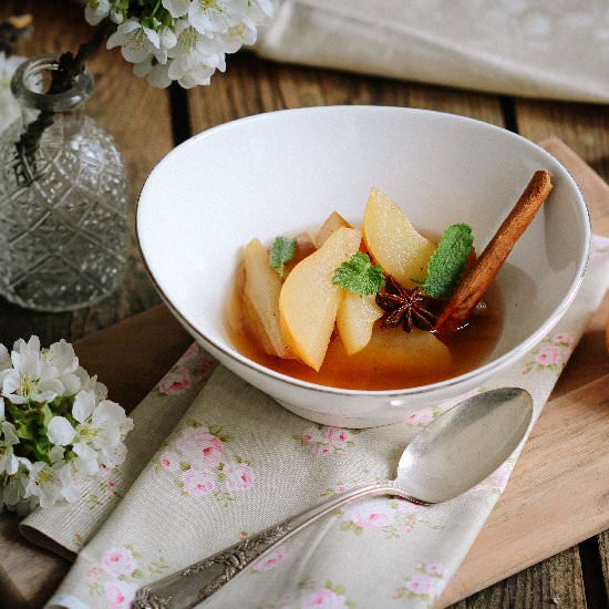 Aromatic Pear Compote