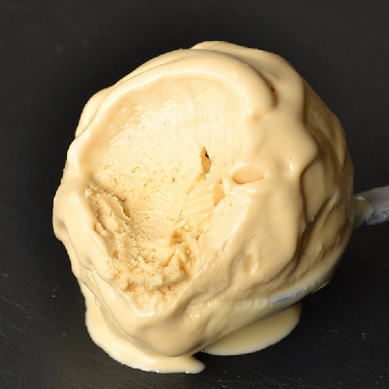 Blond Dulcey Chocolate Ice Cream