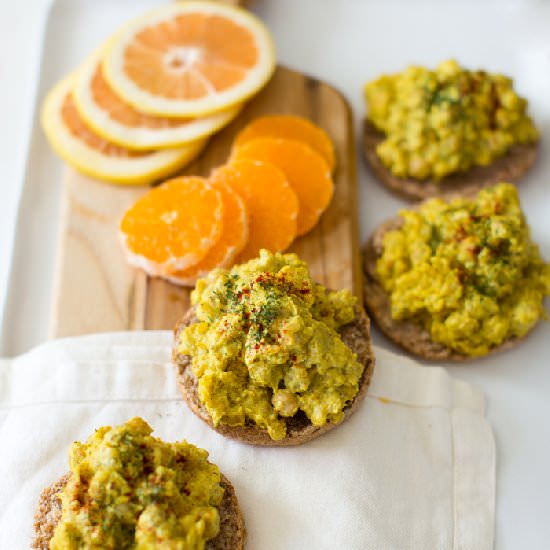 Vegan Curried Toasts