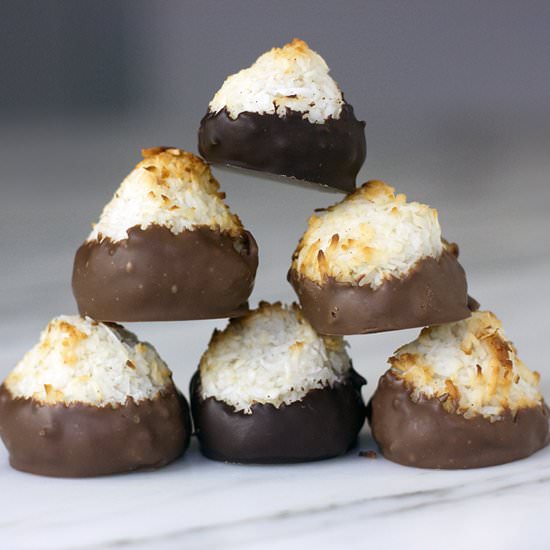 Triple Coconut Macaroons