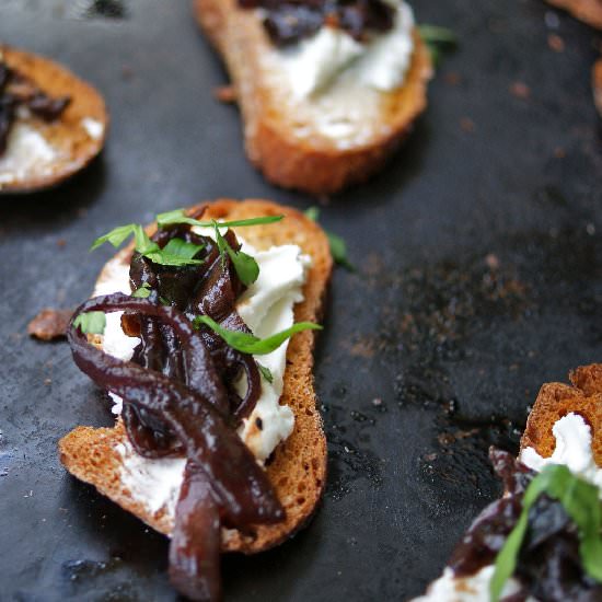 Red Onion Marmalade Crostini