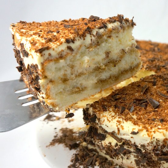 Tiramisu Cake